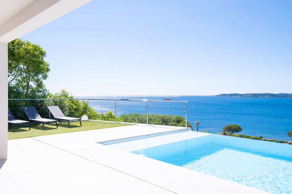 Villa SAINTE MAXIME 4950000€ AZUR TRANSACTIONS IMMOBILIERES