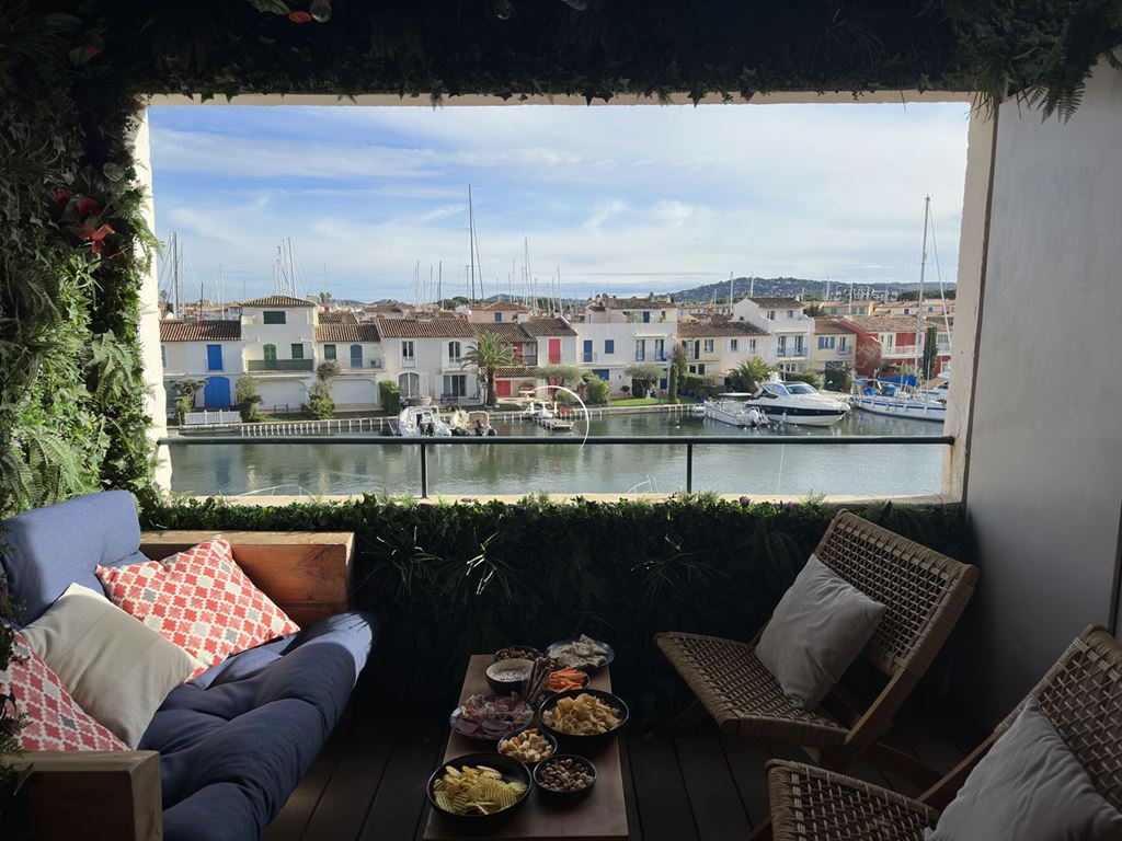 Appartement Appartement PORT GRIMAUD 300000€ AZUR TRANSACTIONS IMMOBILIERES Appartement Appartement PORT GRIMAUD 300000€ AZUR TRANSACTIONS IMMOBILIERES
