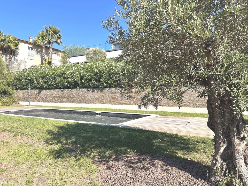 Appartement T4 SAINTE MAXIME 799000€ AZUR TRANSACTIONS IMMOBILIERES Appartement T4 SAINTE MAXIME 799000€ AZUR TRANSACTIONS IMMOBILIERES